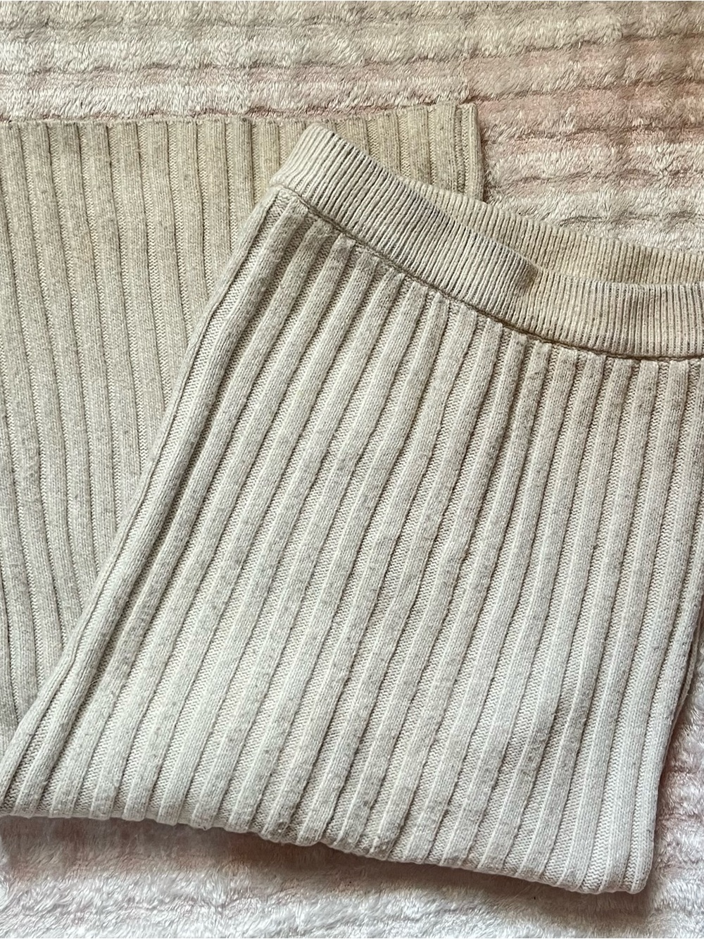 H&M Ribbed Maxi Pencil Skirt in White cream - Hippie Whimsy